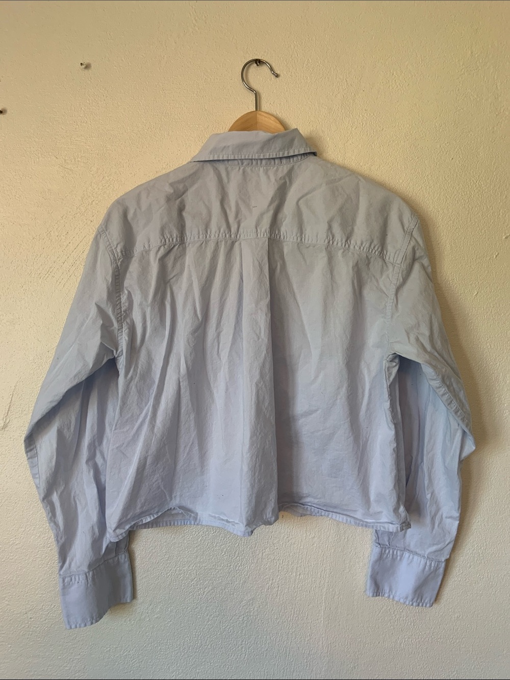 Light Blue Cropped Classic Button-Down Shirt - Picture 4 of 5